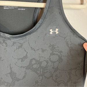 Under Armour grey athletic tank medium